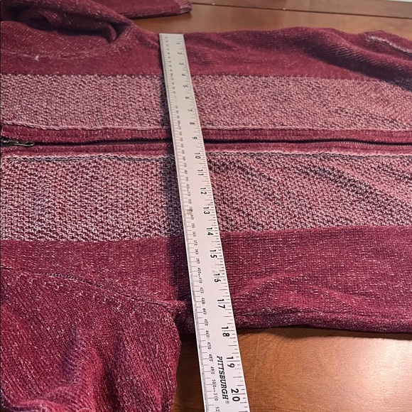 Natural Reflections Burgundy and Cream Knit Sweater - Picture 9 of 11